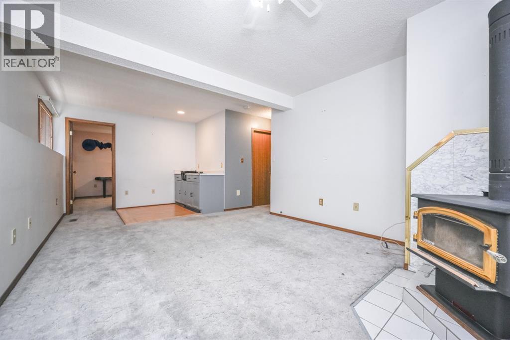 6317 Poplar Drive