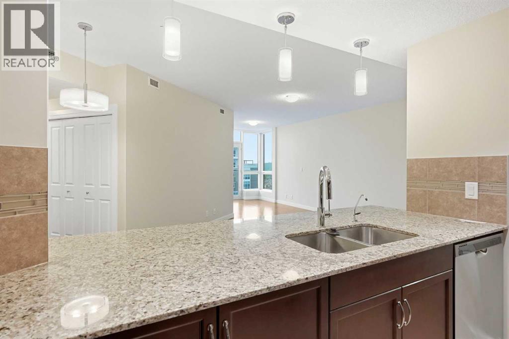 #701 16 Varsity Estates Circle NW - 8