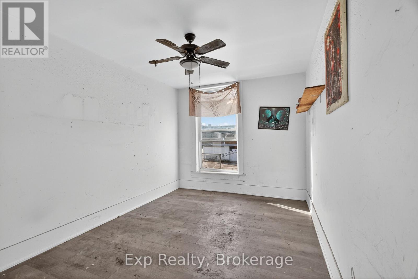 113 EAST STREET E - 14