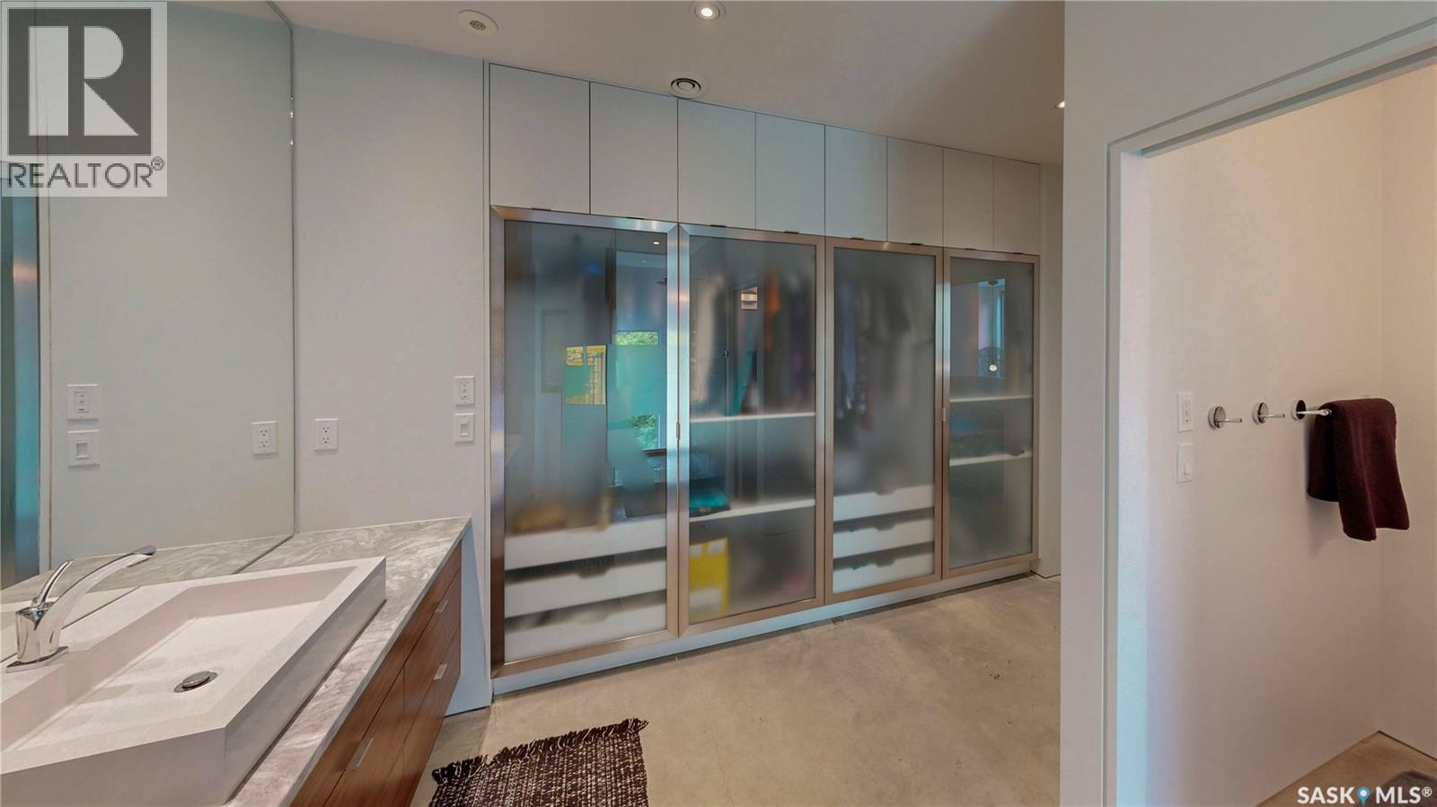 130 Connaught CRESCENT - 26