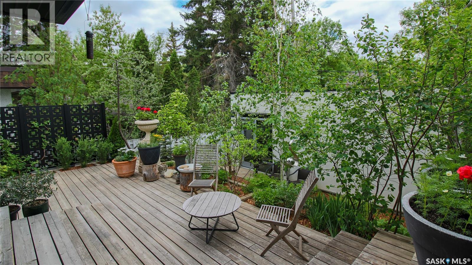 130 Connaught CRESCENT - 60