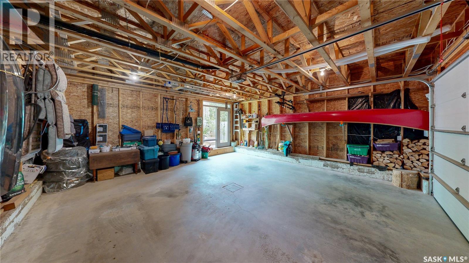 130 Connaught CRESCENT - 65