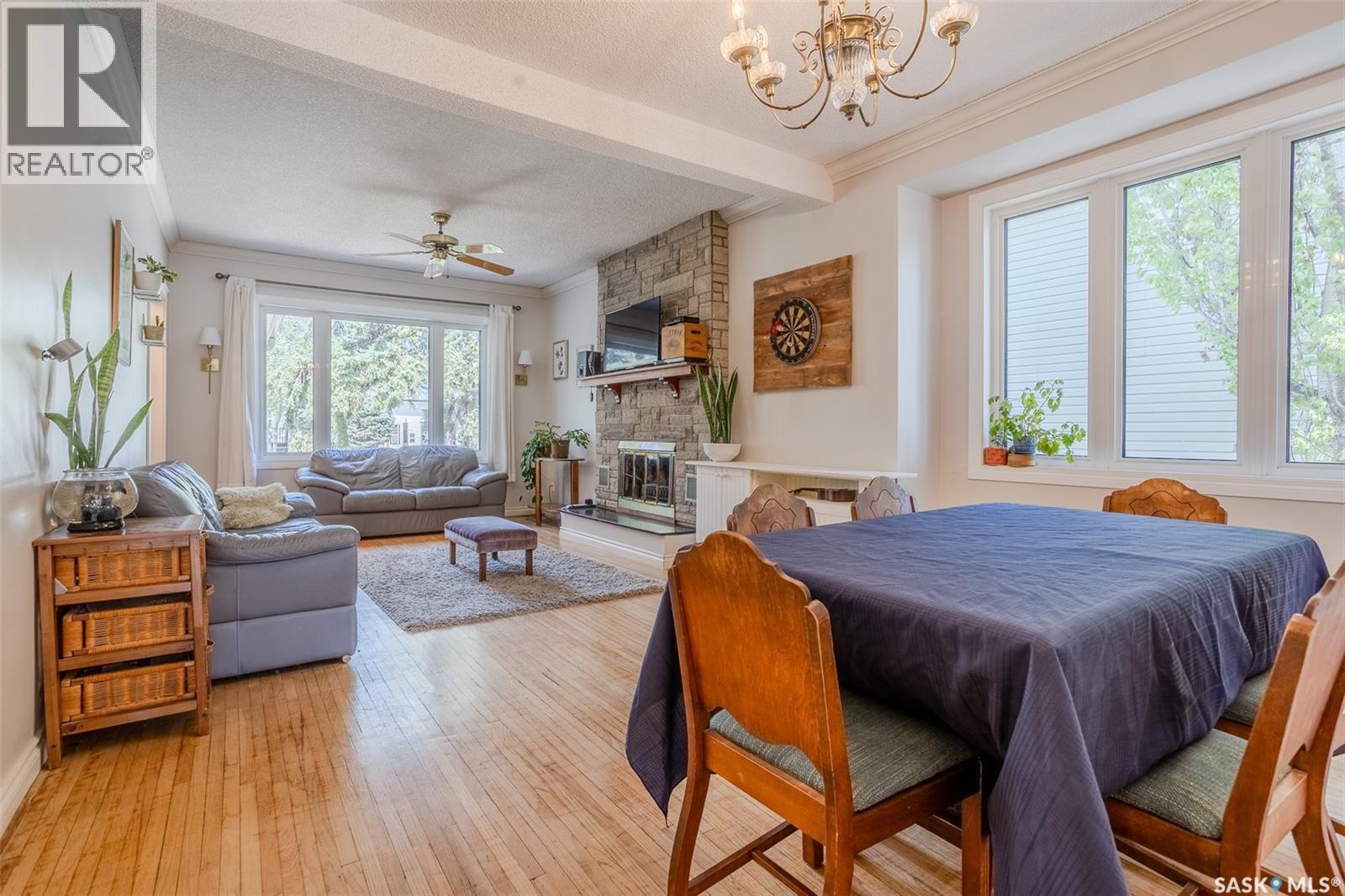 618 3rd STREET E - 12