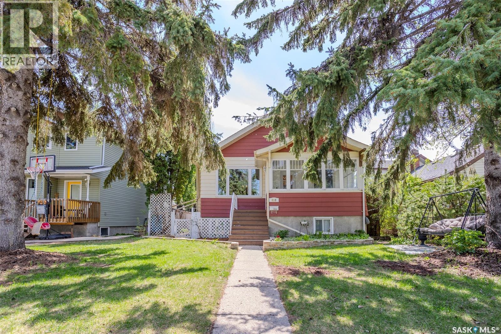 618 3rd STREET E - Image 2