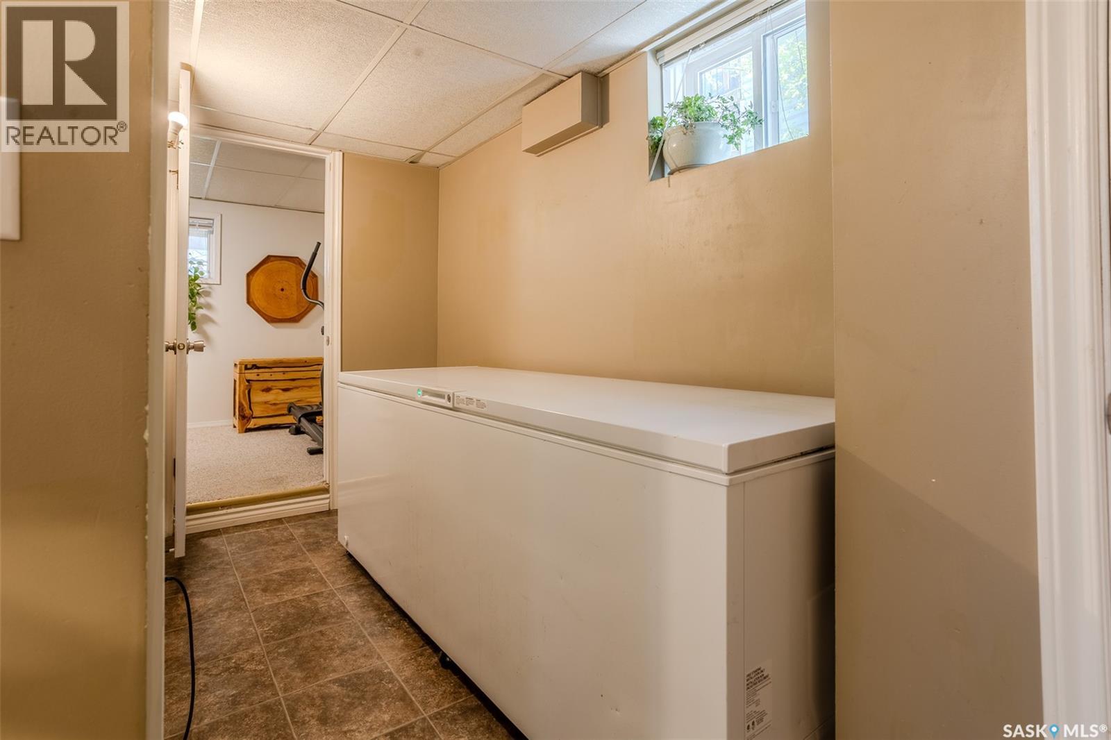 618 3rd STREET E - 31