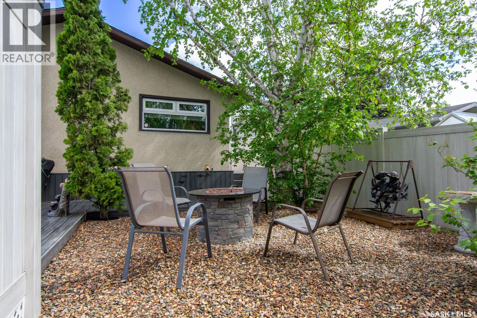 266 Albany CRESCENT — photo 35
