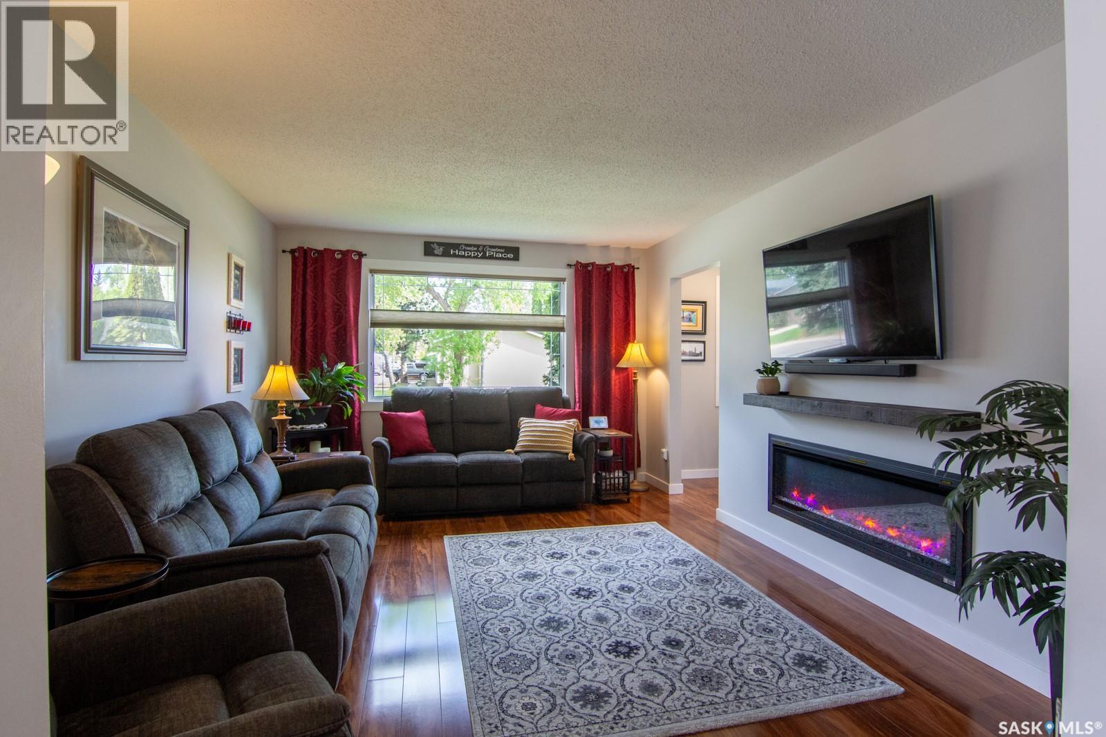 266 Albany CRESCENT - photo 4
