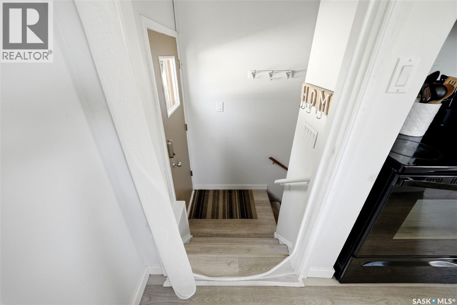 28 Cameron CRESCENT - 21