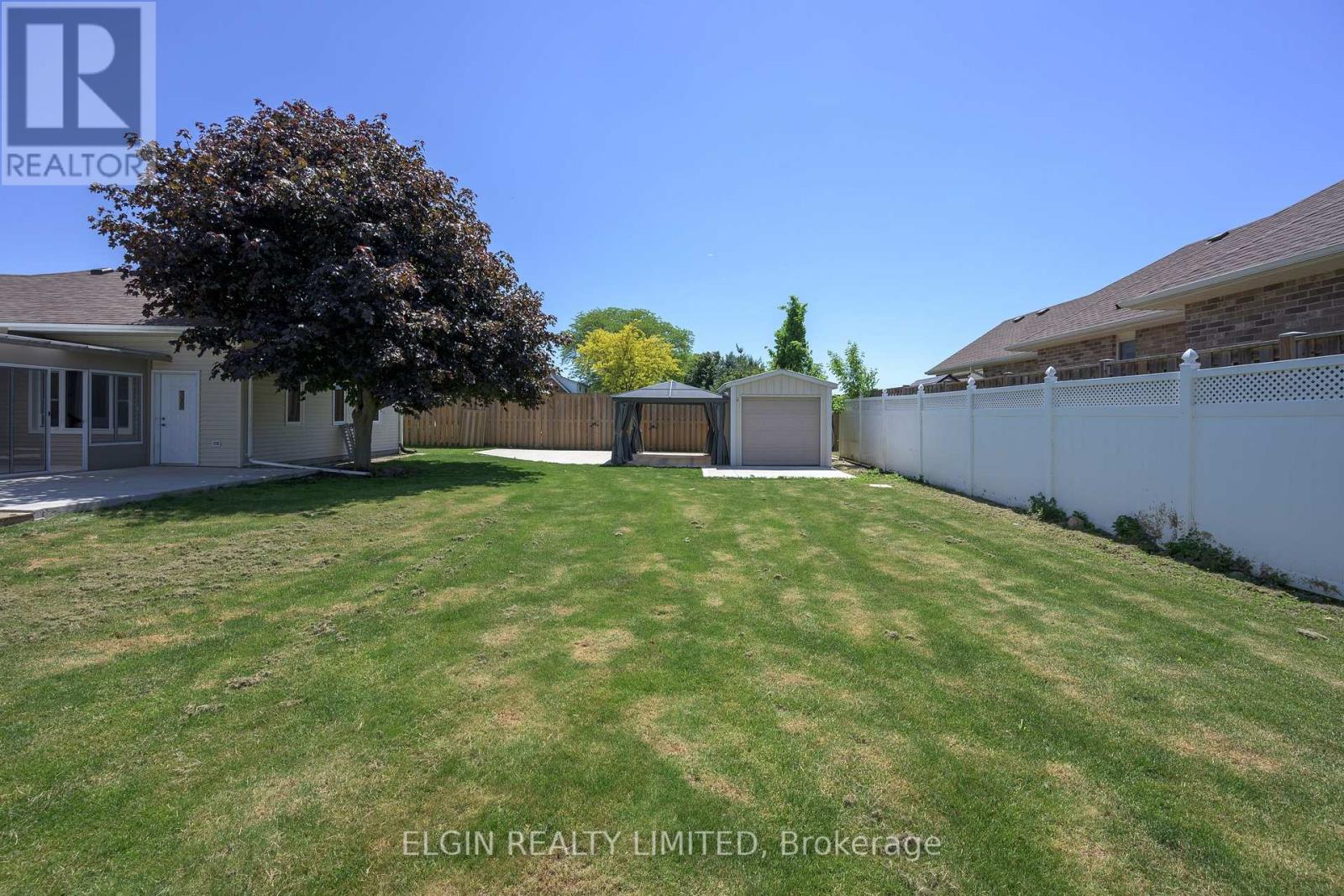 2 LYNDALE AVENUE - 11