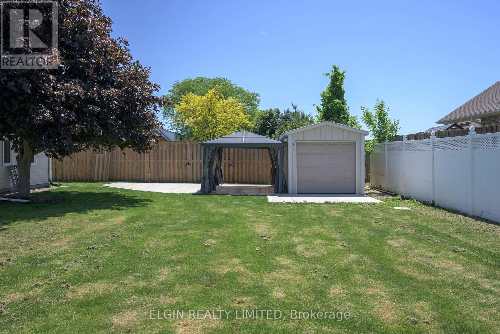 2 LYNDALE AVENUE - 12