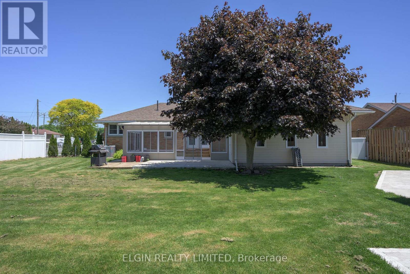 2 LYNDALE AVENUE - 13