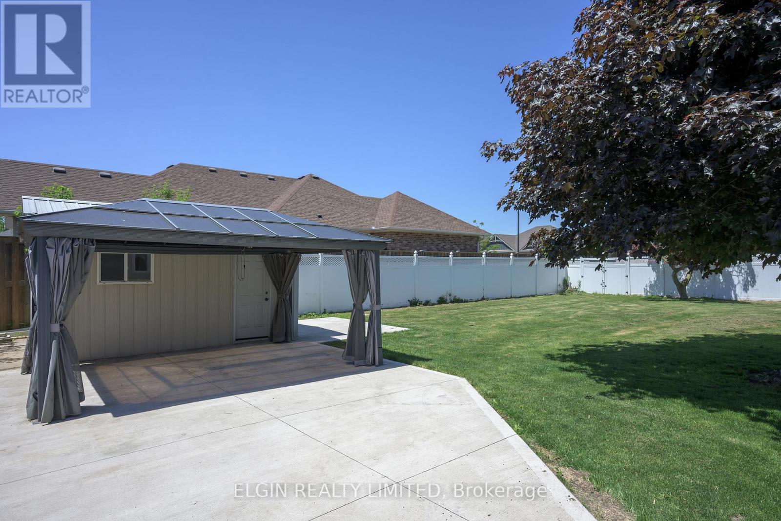2 LYNDALE AVENUE - 14