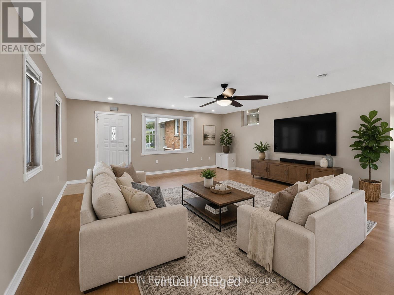 2 LYNDALE AVENUE - 32