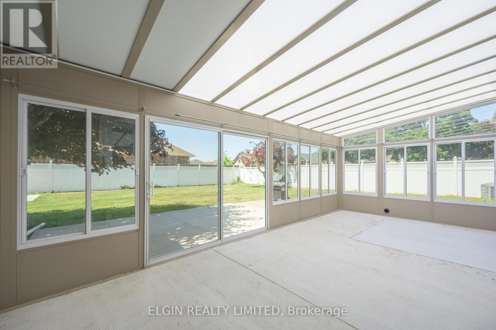 2 LYNDALE AVENUE - 37
