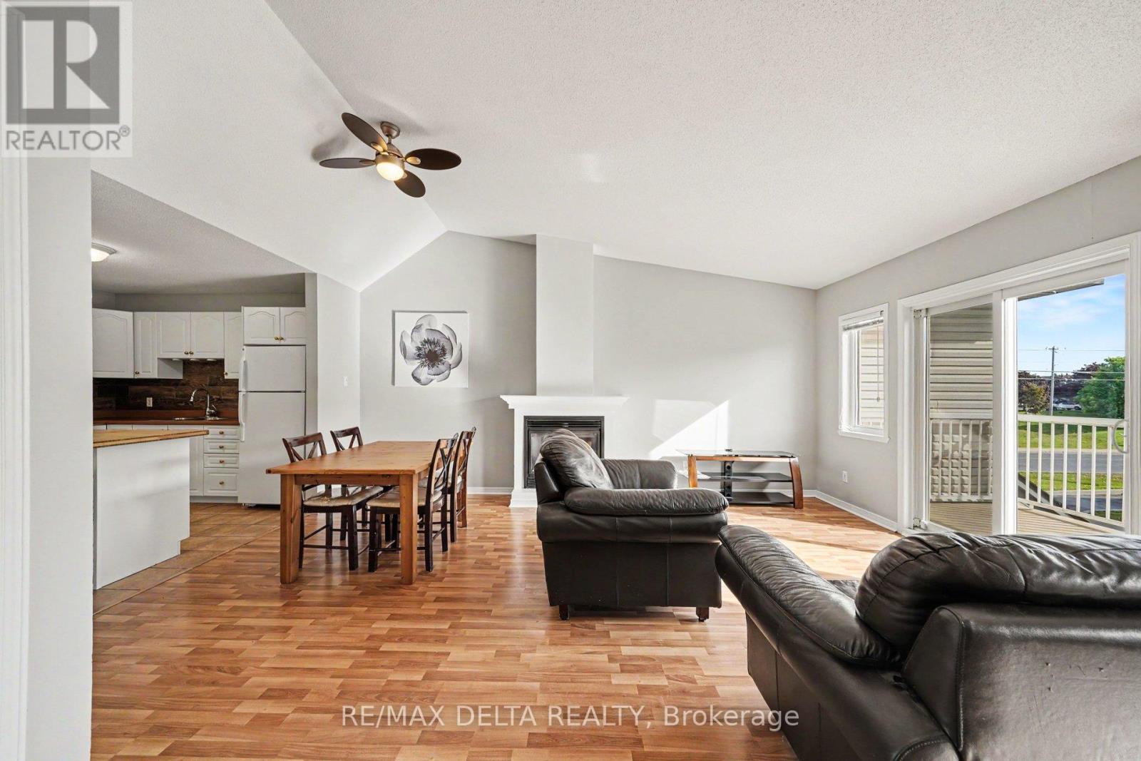 #204 88 LAFLECHE BOULEVARD - 10