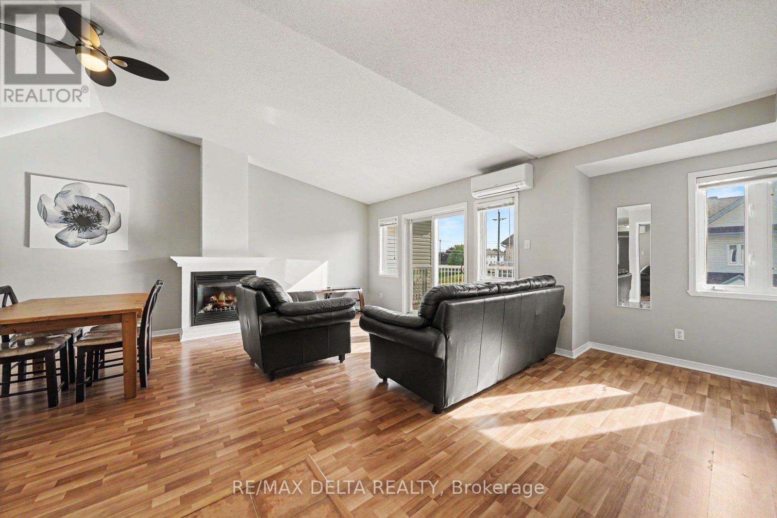 #204 88 LAFLECHE BOULEVARD - 14