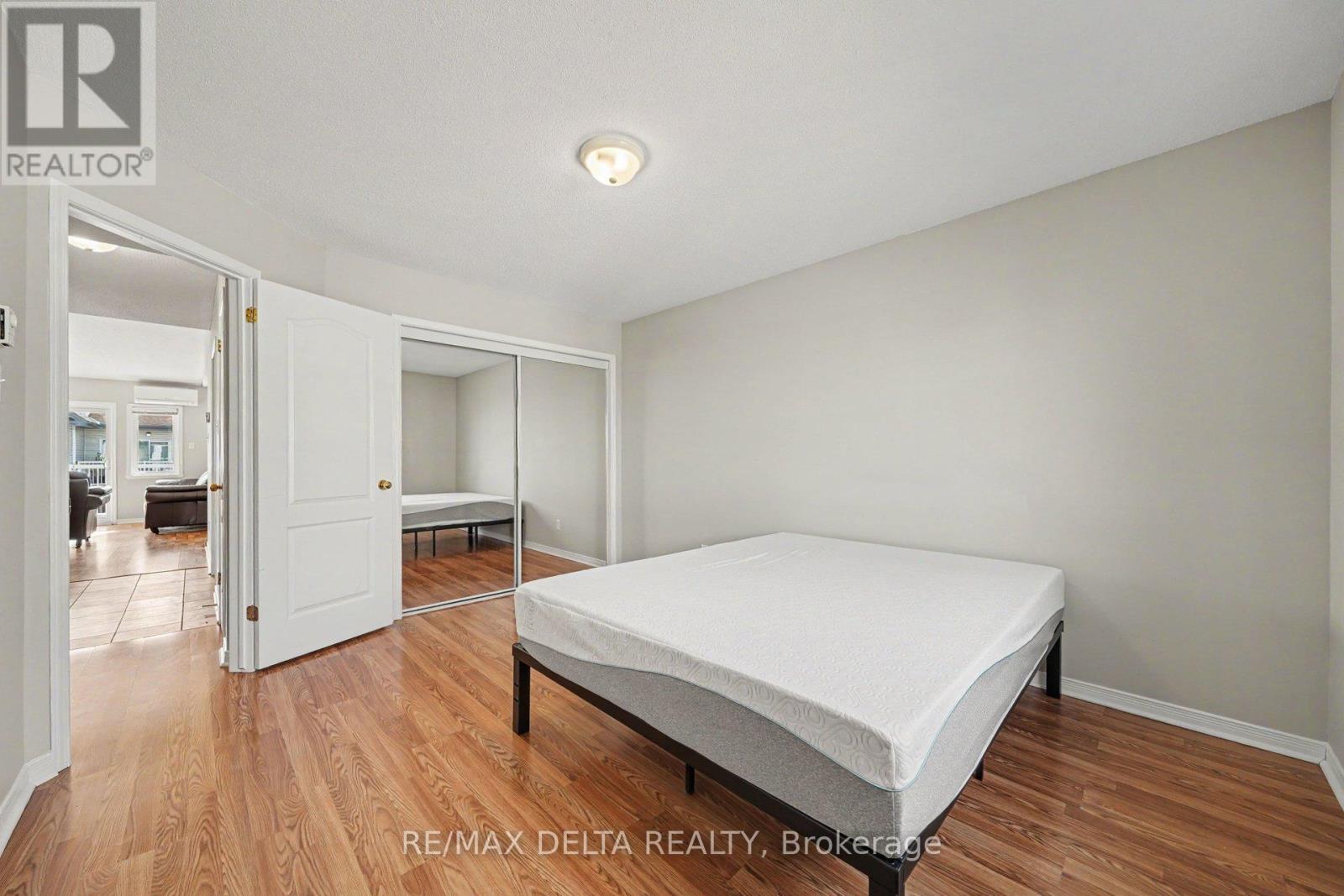 #204 88 LAFLECHE BOULEVARD - 16