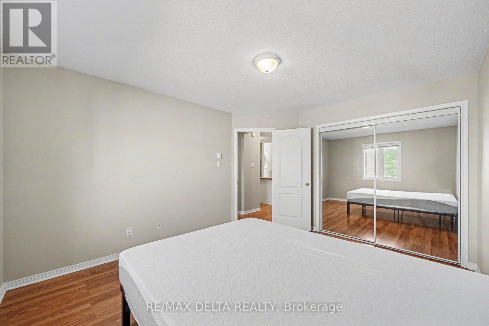 #204 88 LAFLECHE BOULEVARD - 18
