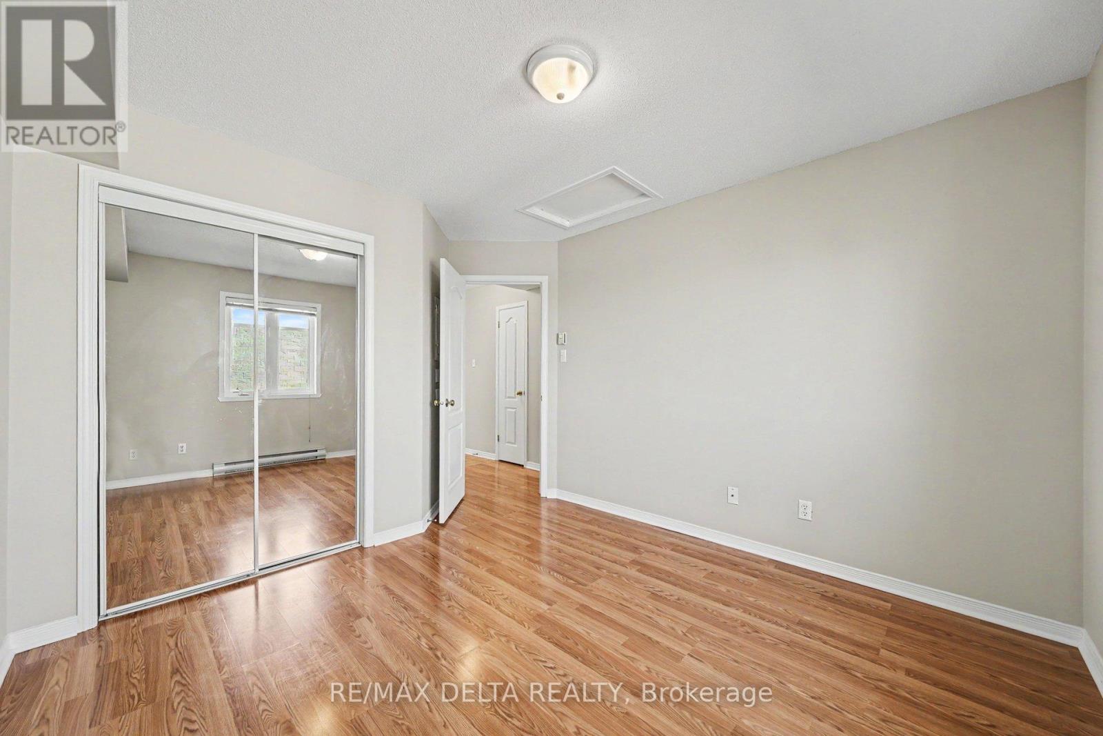 #204 88 LAFLECHE BOULEVARD - 19