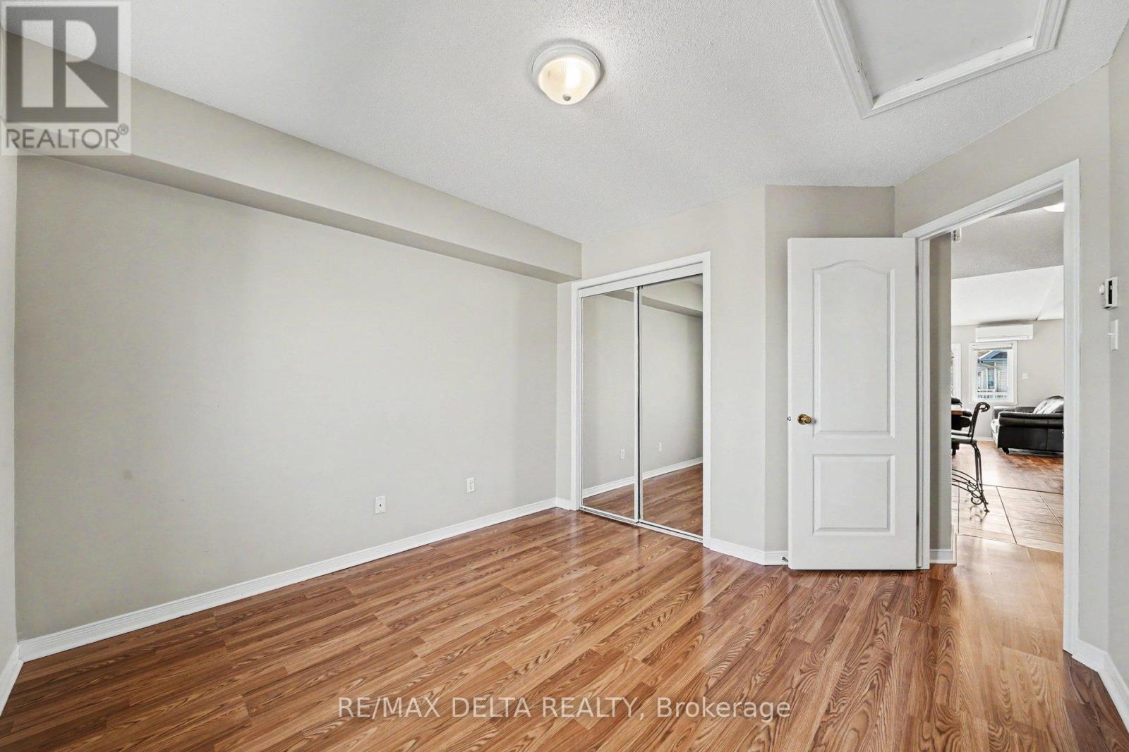 #204 88 LAFLECHE BOULEVARD - 20