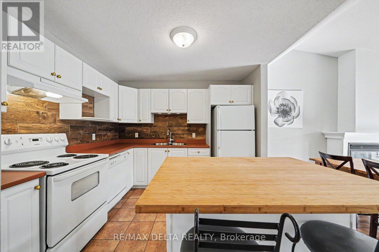 #204 88 LAFLECHE BOULEVARD - 21