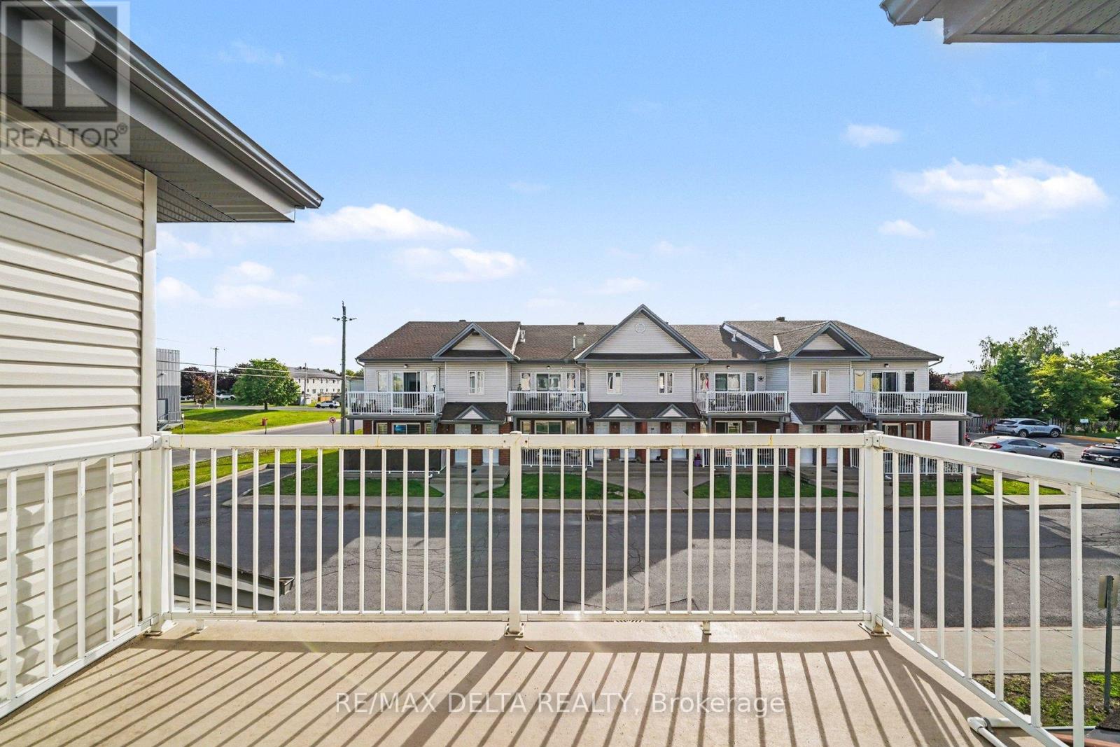 #204 88 LAFLECHE BOULEVARD - 31
