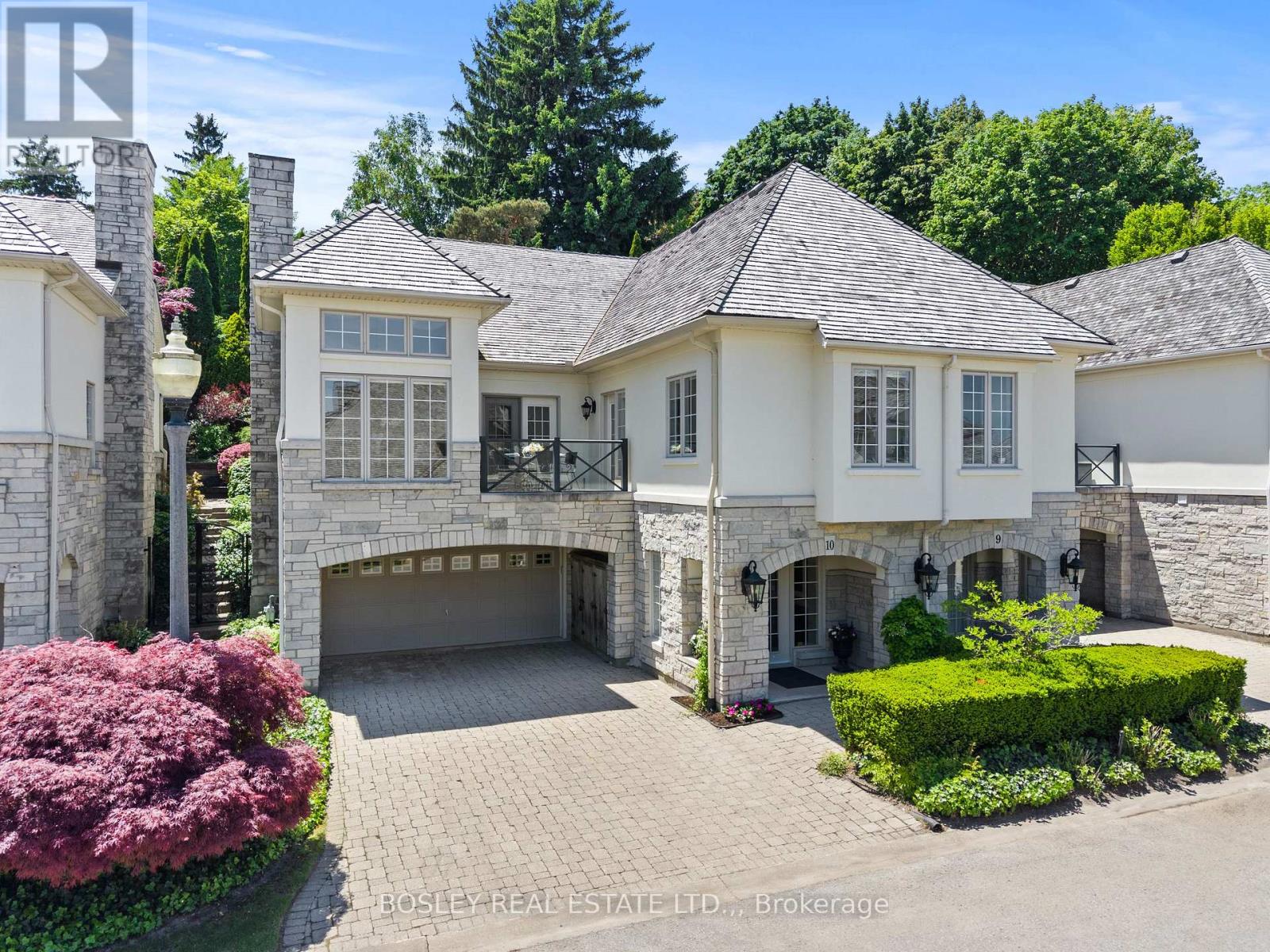 #10 222 RICARDO STREET - 1