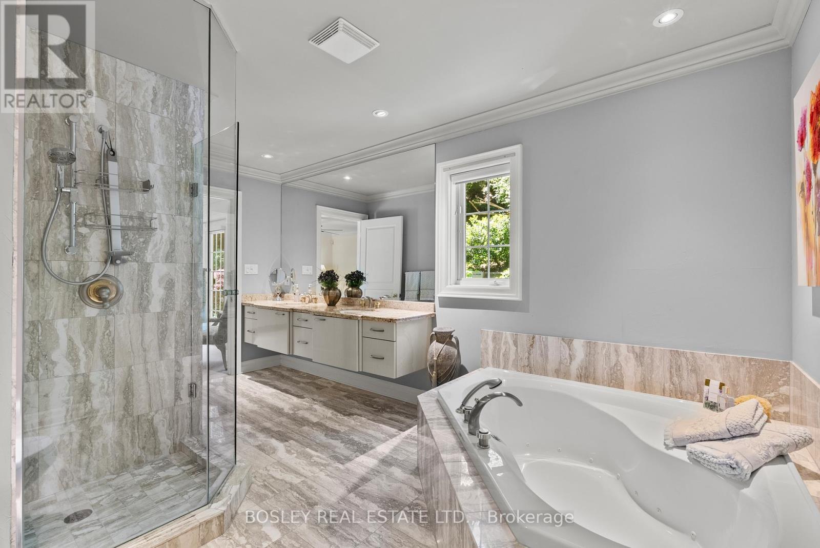 #10 222 RICARDO STREET - 20