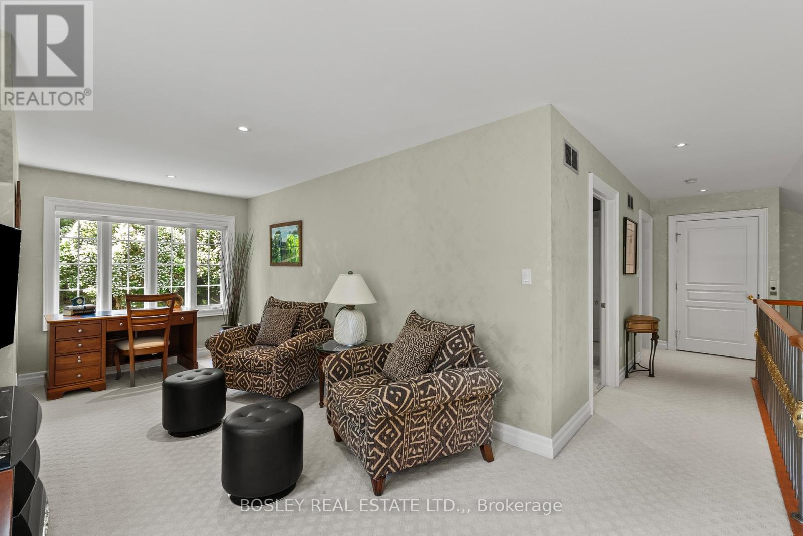#10 222 RICARDO STREET - 23