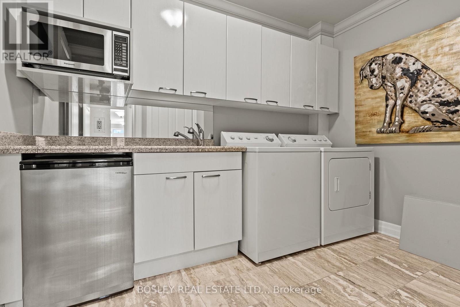 #10 222 RICARDO STREET - 7