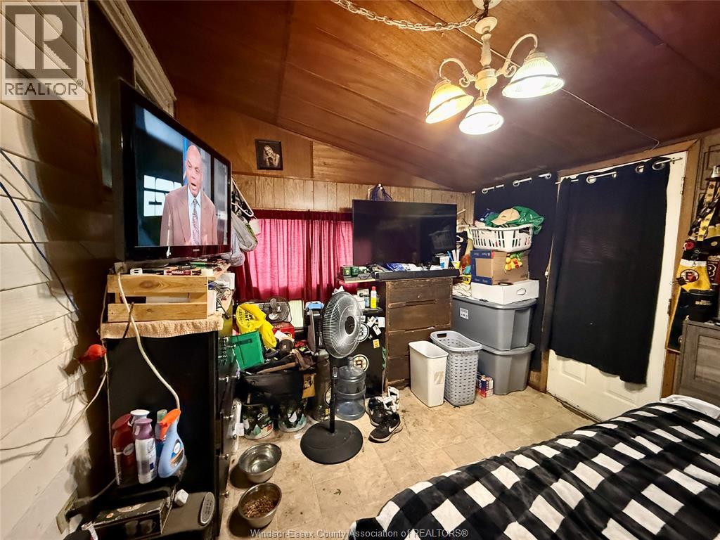 83 VICTORIA AVENUE - 23