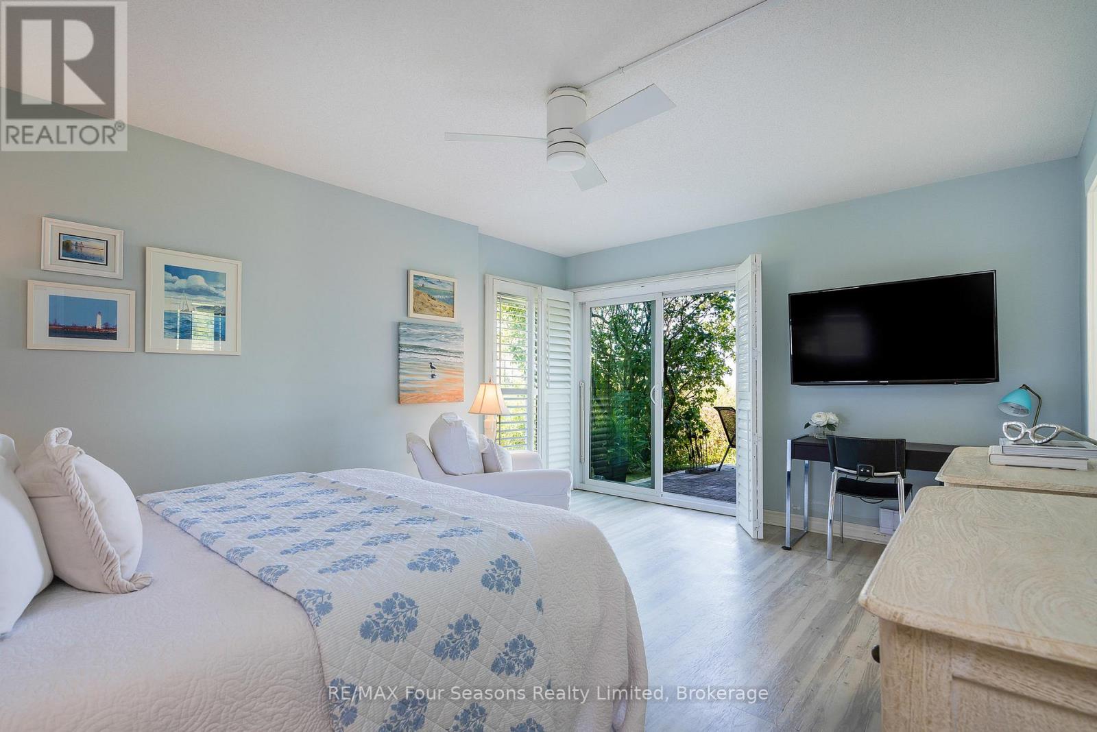 #24 44 TROTT BOULEVARD - 17