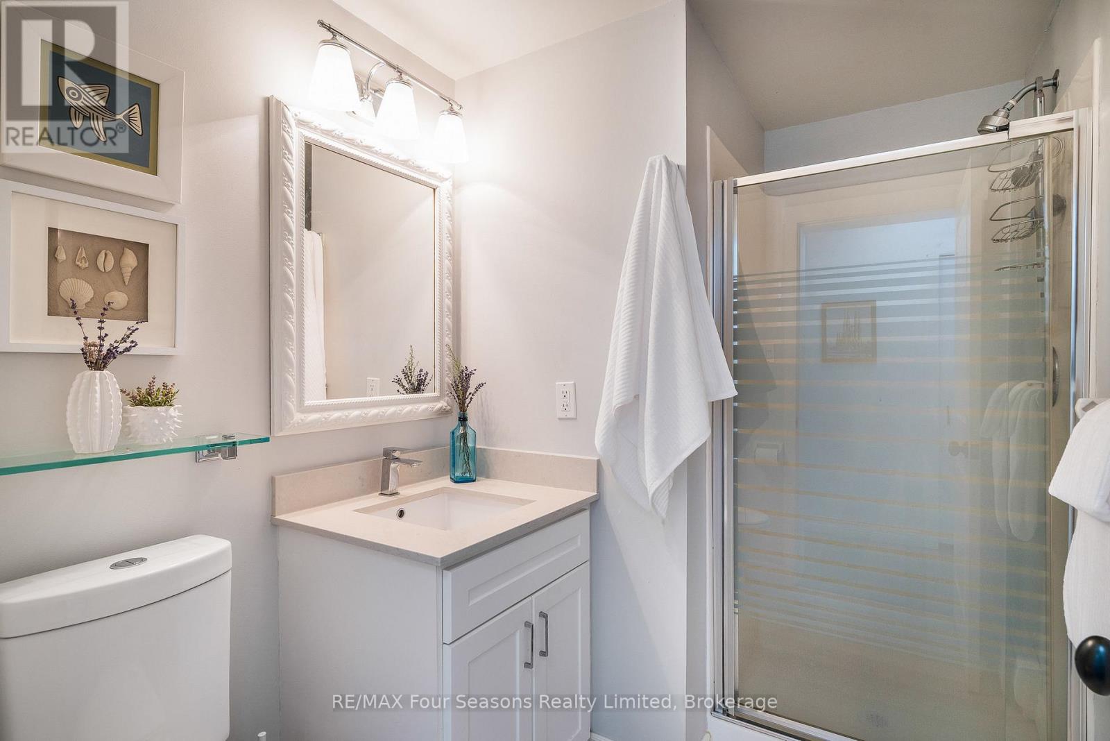 #24 44 TROTT BOULEVARD - 22