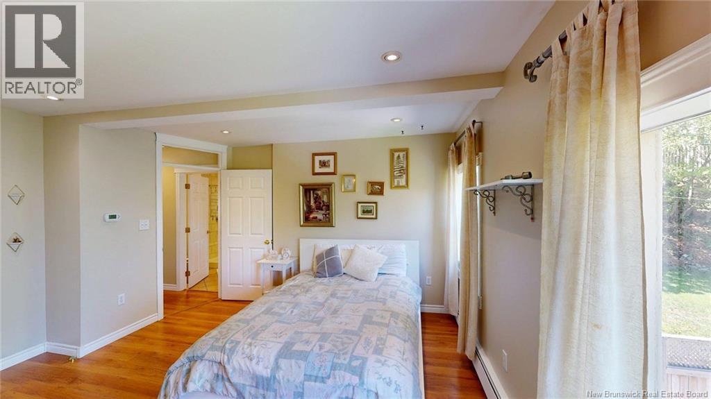 3 Alexandra Street - 17
