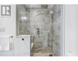 Kitchen - 8 Suraty Avenue, Toronto, ON M1P4E1 Photo 11