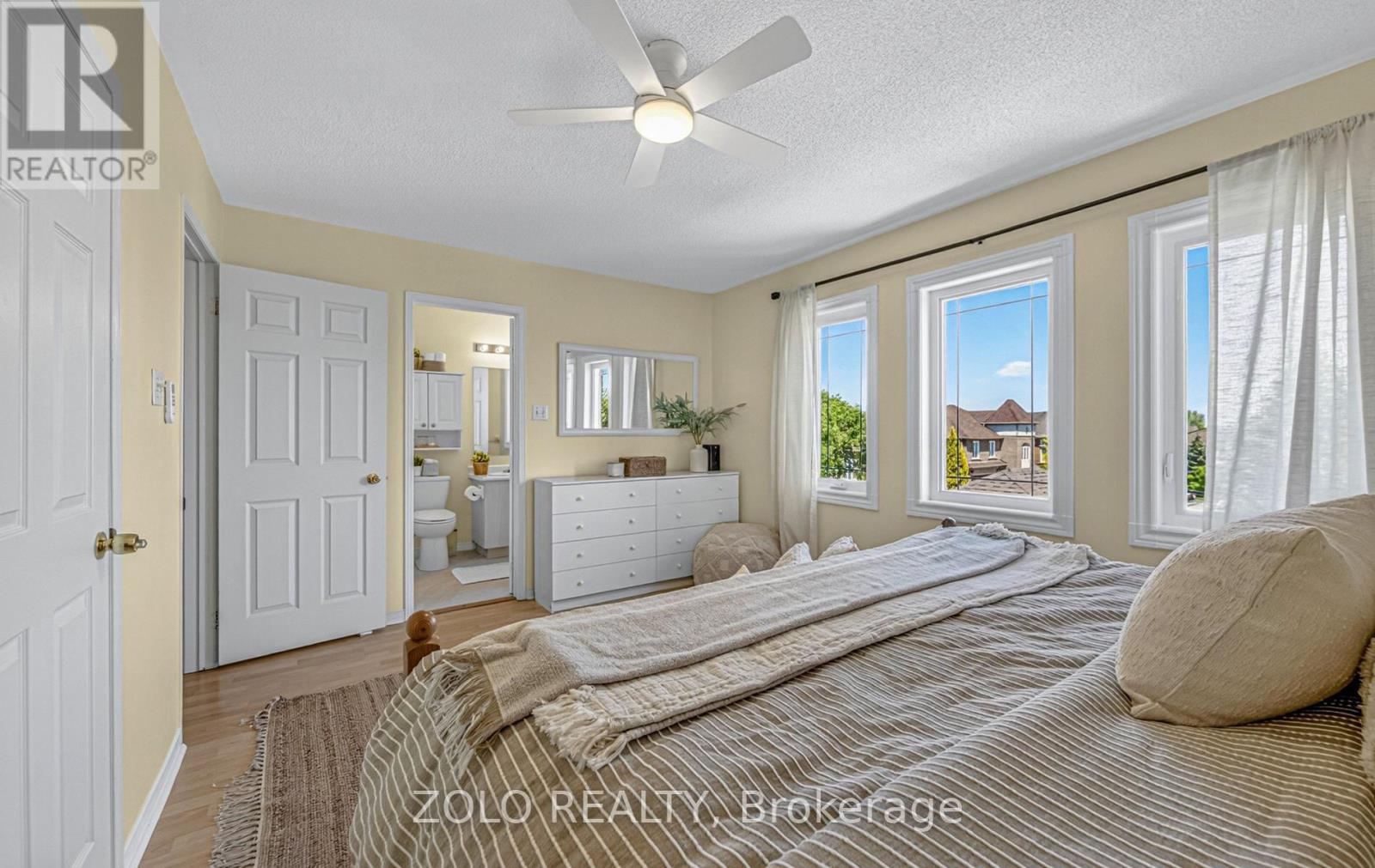 4 TRELLANOCK AVENUE - 16