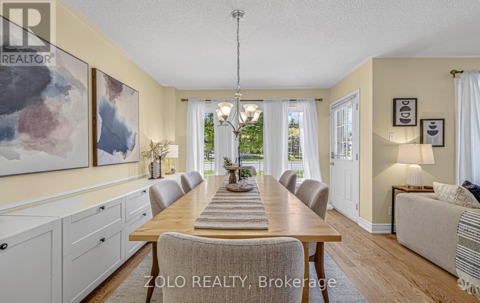 4 Trellanock Ave - Dining Room