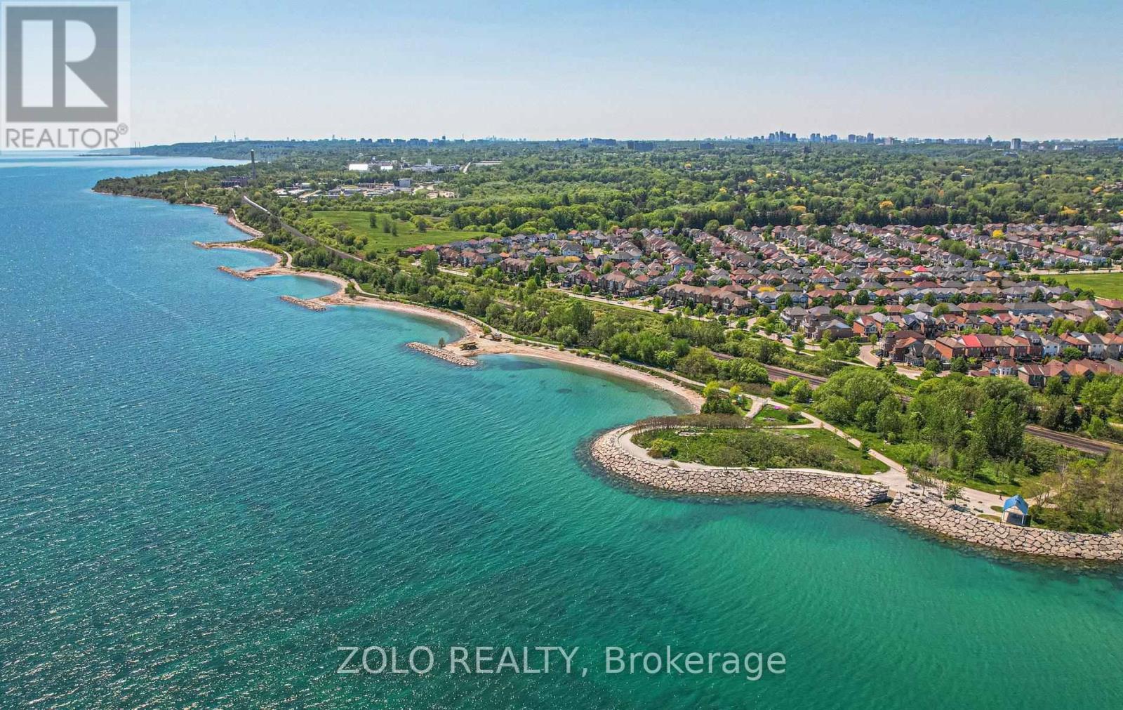 4 TRELLANOCK AVENUE - 40