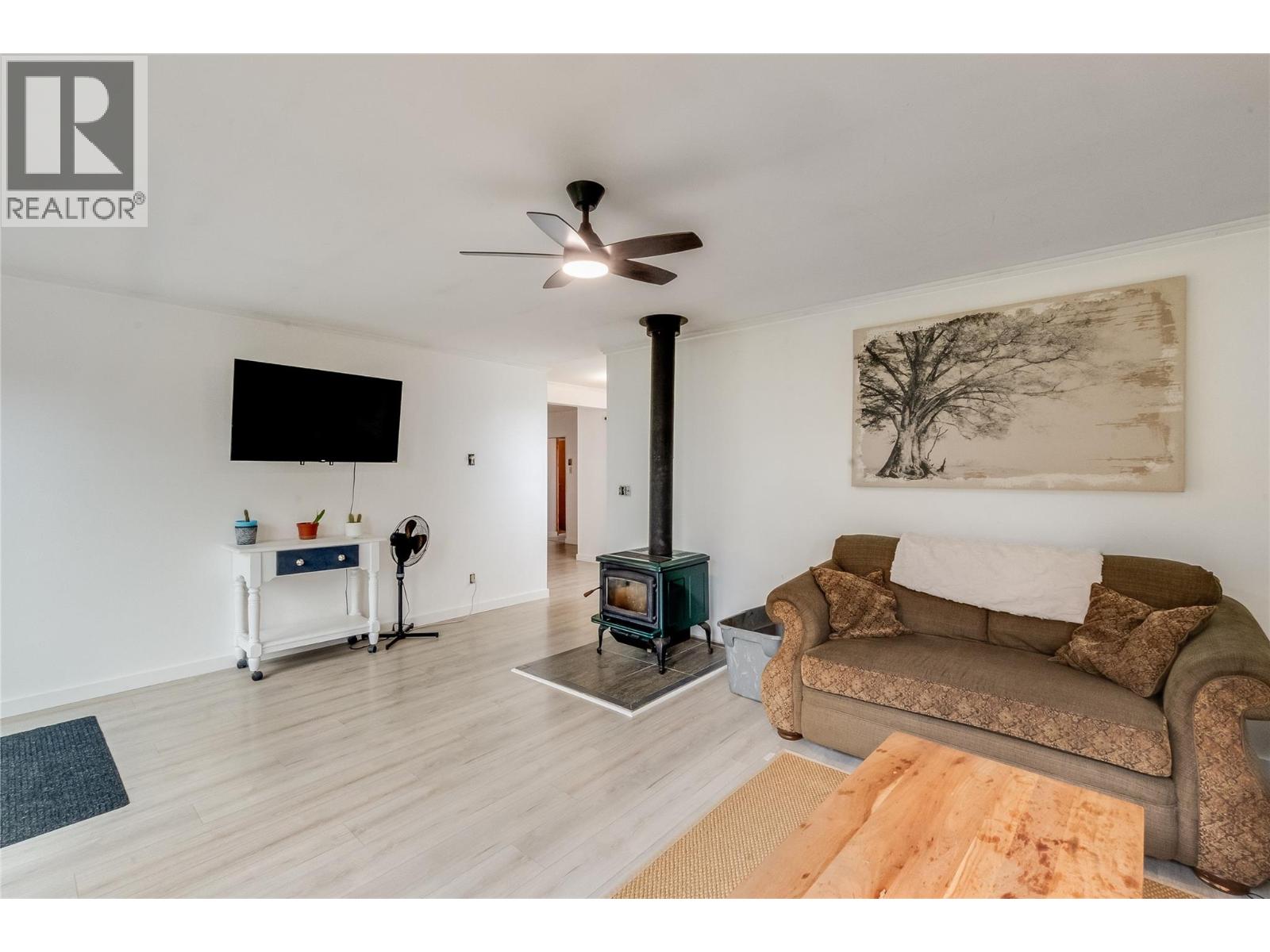 320 RIVER Lane - 40