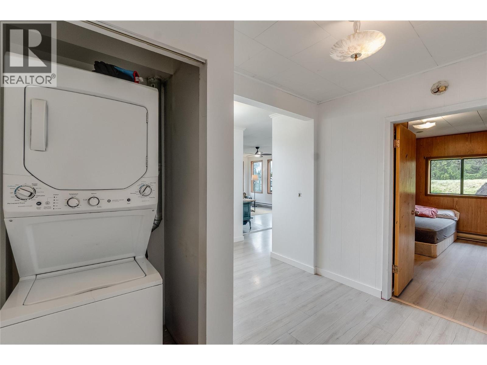 320 RIVER Lane - 28