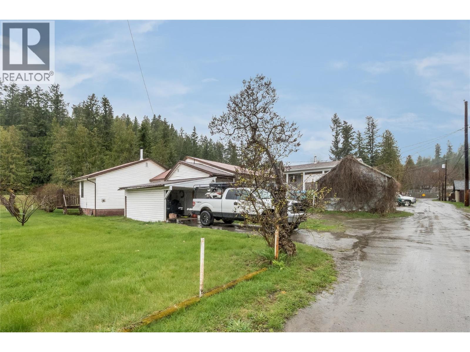 320 RIVER Lane - 10