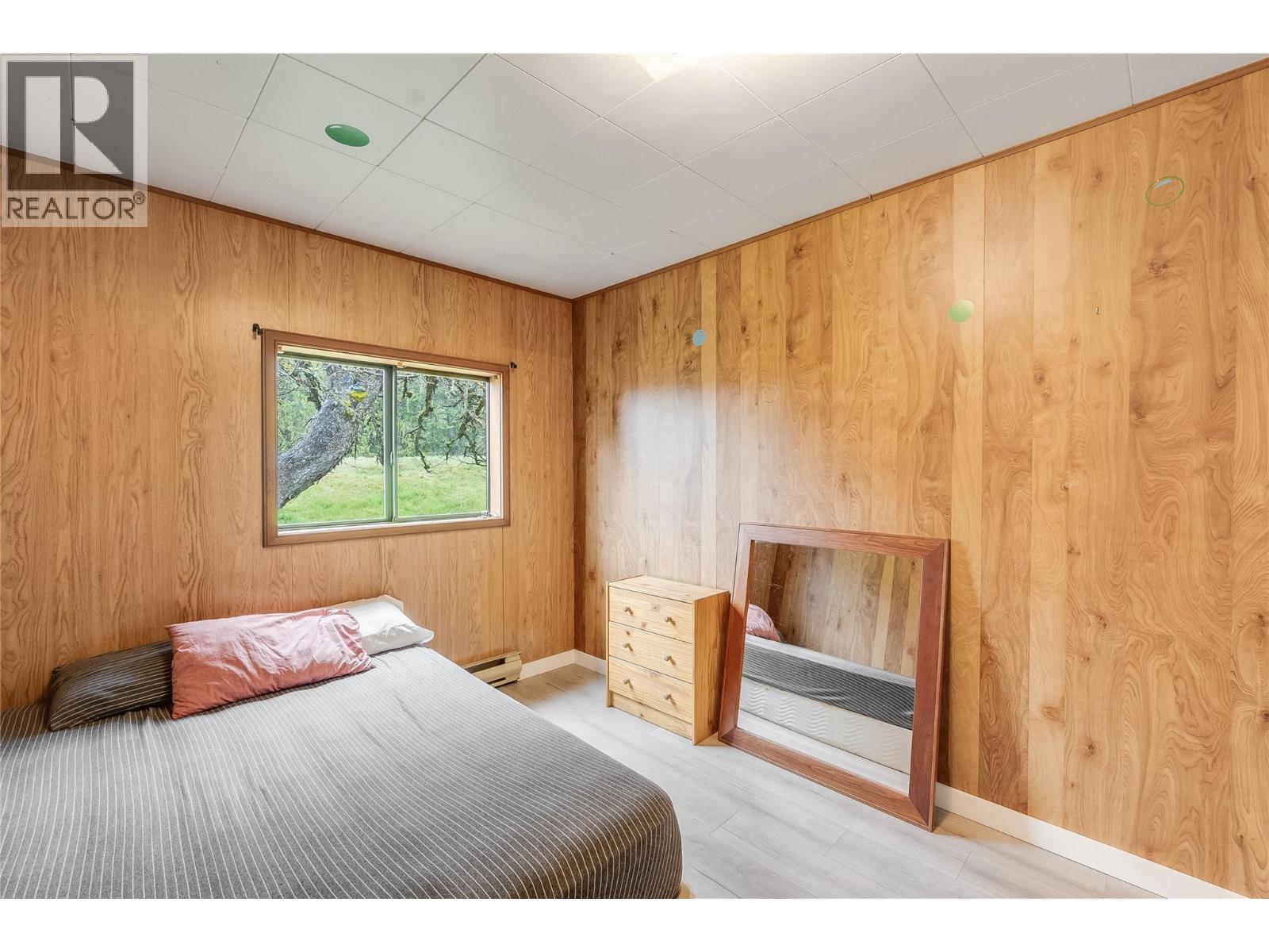 320 RIVER Lane - 31