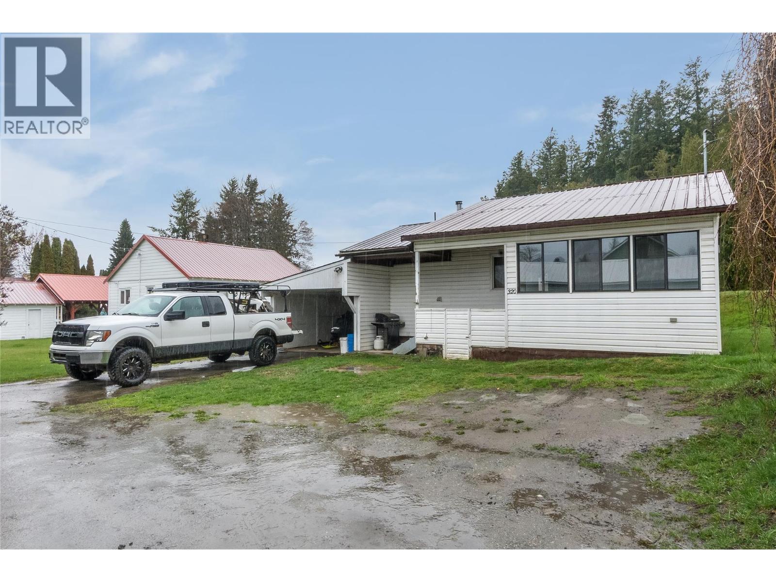 320 RIVER Lane - 9