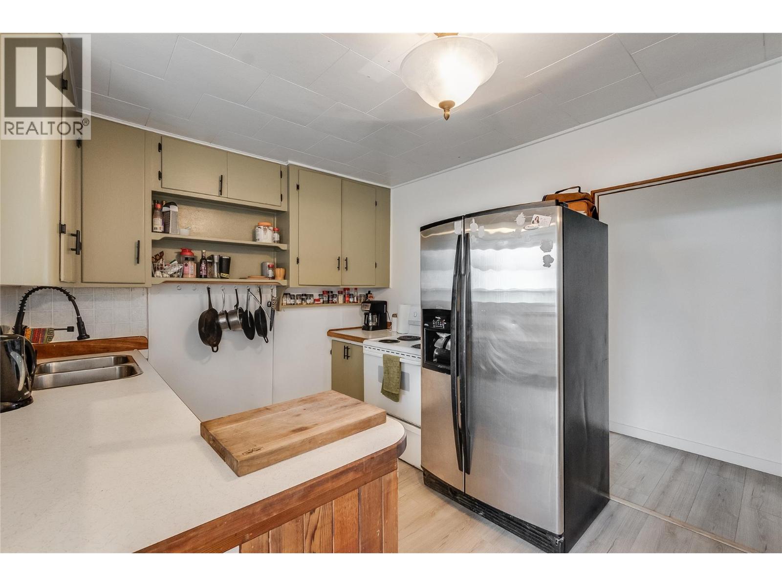 320 RIVER Lane - 25