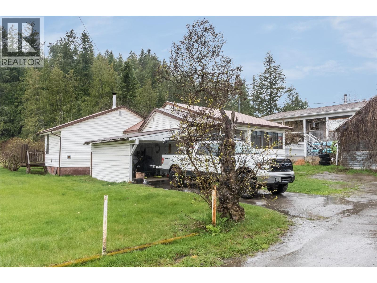 320 RIVER Lane - 7