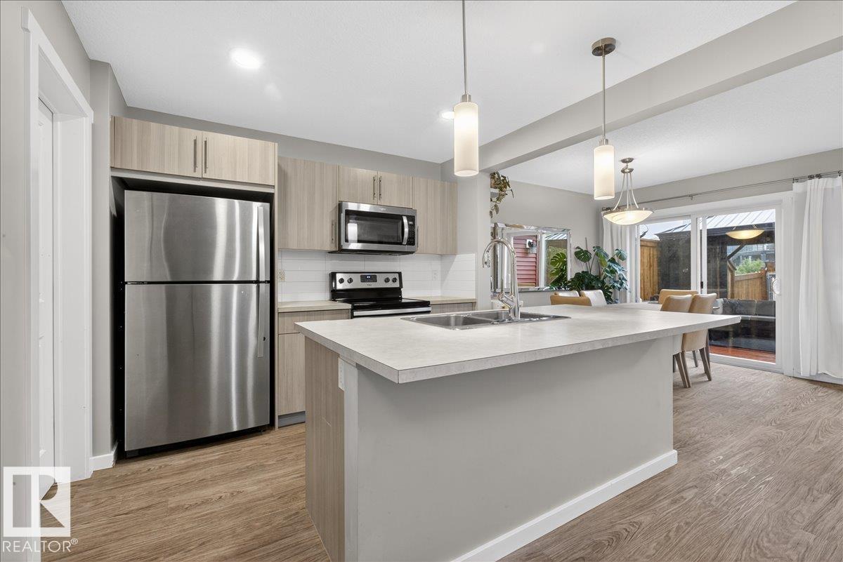 12803 205 ST NW, Edmonton