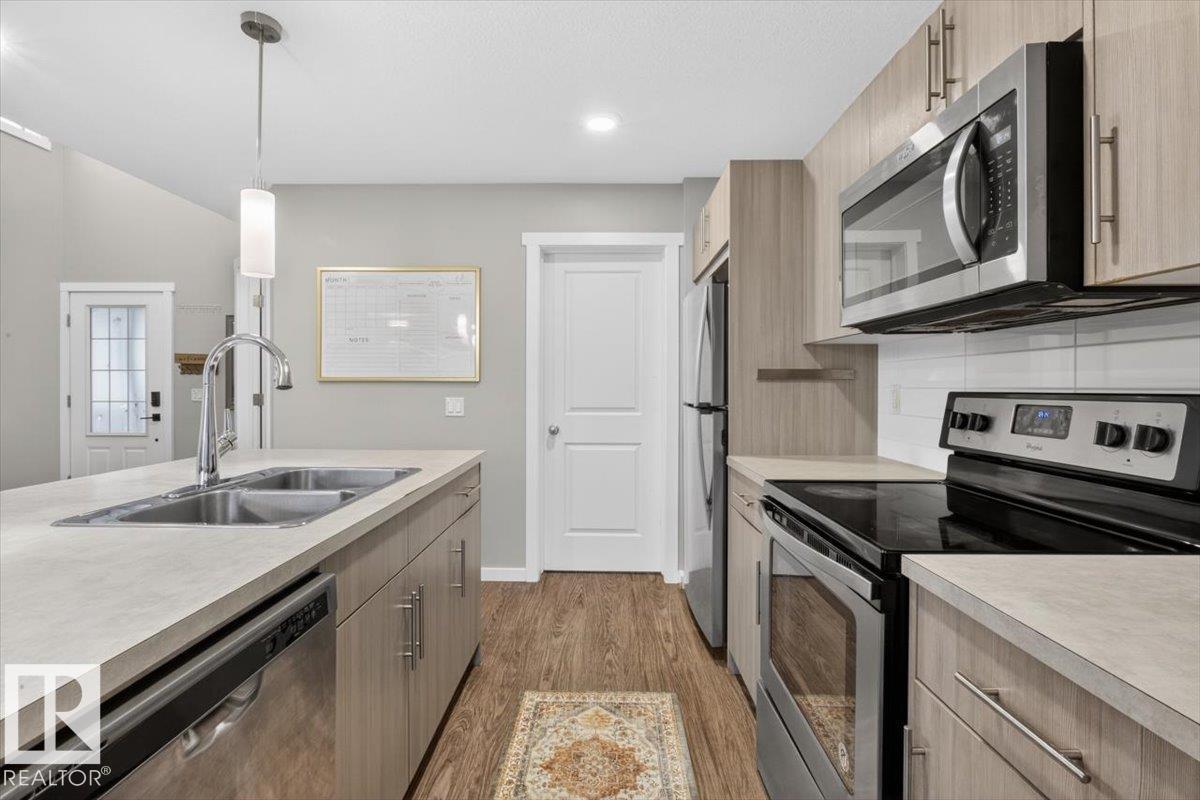 12803 205 ST NW, Edmonton