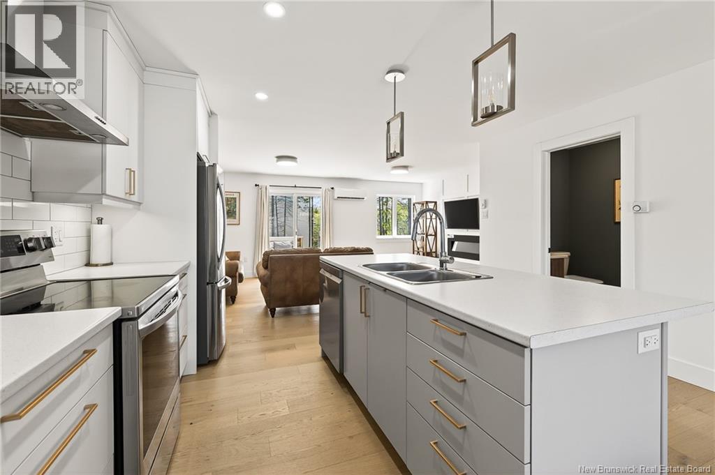 14 Beau Domaine Court - 12