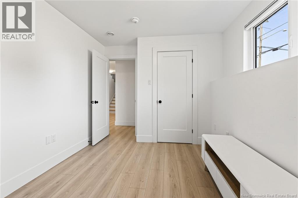 14 Beau Domaine Court - 32