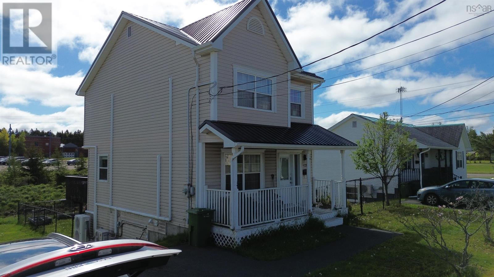 431 YOUNG Street - 2
